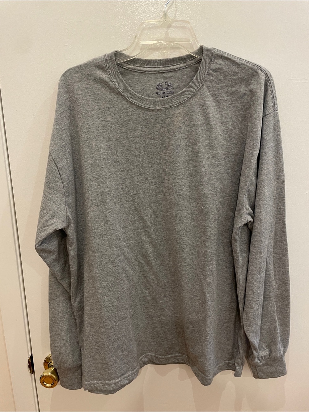 Fruit of the Loom men’s large gray long sleeve tees. Sold as a set of two